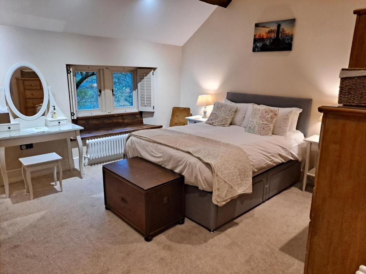 Robin Hood Farm B&B バスロウ エクステリア 写真