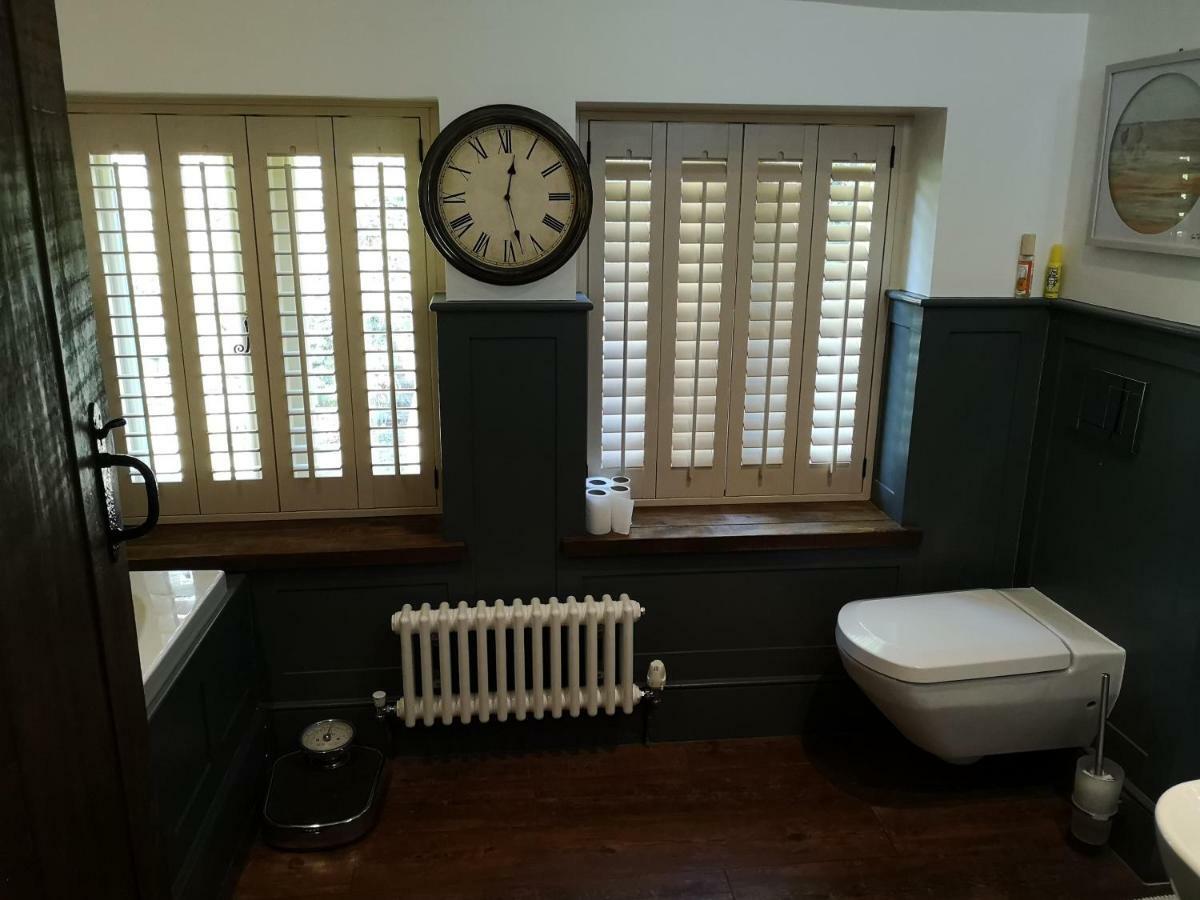 Robin Hood Farm B&B バスロウ エクステリア 写真